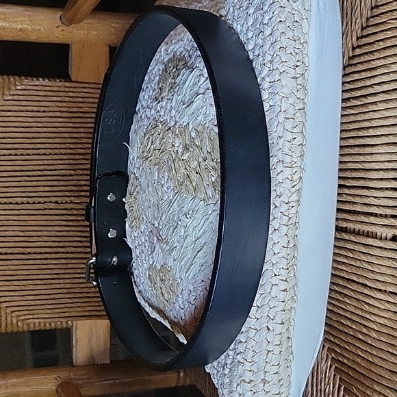 Detroit Leather Company black belt size 42 - Picture 3 of 12